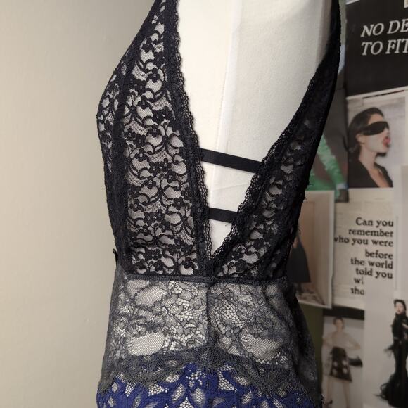 Lace Bohemian Multicolor Bodysuit - Picture 2 of 5